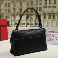 شنطة سي اتش