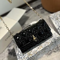 شنطة يد ديور