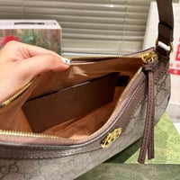 شنطة كتف قوتشي