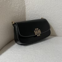 شنطة كتف توري بورش