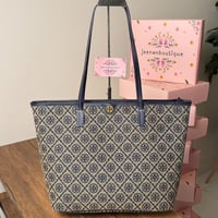 توت باق توري بورش كحلي