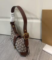 شنطة كتف كوتش