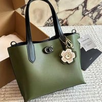 شنطة يد كوتش