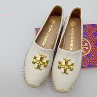 حذاء توري بورش وايت