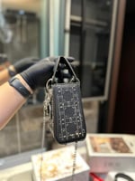 شنطه يد ديور