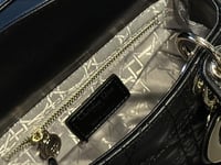 شنطة يد ديور