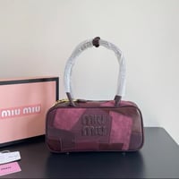 شنطة يد miu miu وسط