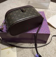 شنطة يد توري بورش