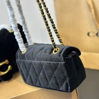 شنطة كتف كوتش مقاس صغير مخملي