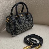 شنطة يد توري بورش