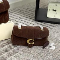 شنطة كوتش مخمل بني غامق صغير