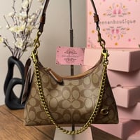 شنطة يد كوتش صغير