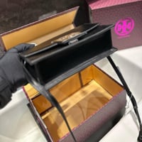 شنطة يد توري بورش أسود