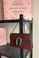 شنطة كتف قوتشي عنابي