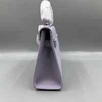 شنطة موف فاتح