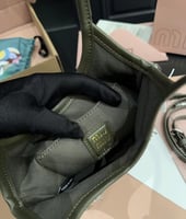 شنطة miu miu مطرزه زيتي