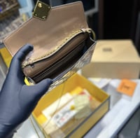 شنطة كتف فندي