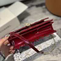 شنطة يد ديور