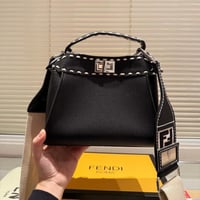 شنطة يد فندي