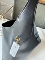 شنطة كتف كوتش بروكلين لارج