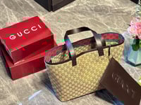 توت باق قوتشي بني غامق