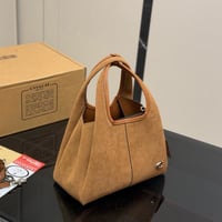 كوتش لانا بني مخمل