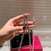 شنطة يد فالنتينو