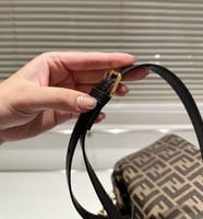 شنطة يد فندي