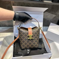 شنطة يد سيلين بني