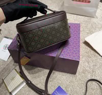 شنطة يد توري بورش