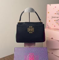 شنطة يد توري بورش