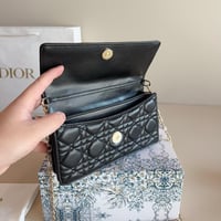 شنطة يد ديور أسود مطفي