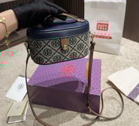 شنطة يد توري بورش