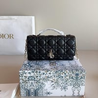 شنطة يد ديور أسود مطفي