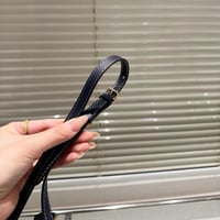 شنطة كوتش كحلي مخملي