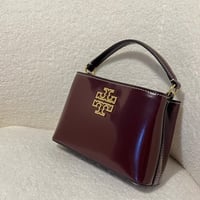 شنطة يد توري بورش