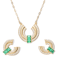 طقم زركون هندسي مطلي ذهب (فضة إسترليني 925)