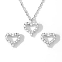 طقم القلب الكريستالي الفضي (فضة إسترليني 925)
