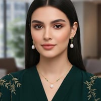 طقم اللؤلؤ والزمرد الذهبي (فضة إسترليني 925)