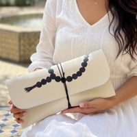 شنطة السبحه المستطيله مع سجادة ومسبح و مبخر يناسب...