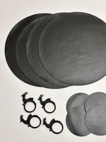 طقم الغزال 4 قاعدات للصحون من الجلد الاسود و 4 قاع...