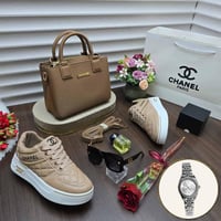 طقم نسائي فاخر ماركة شانيل مع شوز وإكسسوارات هدية...