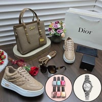 طقم نسائي فخم شنطة مع حذاء ونظارة وساعة داخل باكج...