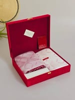 بوكس كارتير رجالي فاخر قماش وشماغ وقلم وكبك بتغليف...