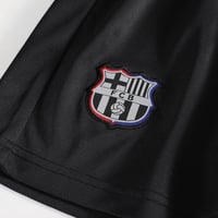 طقم نادي برشلونة الاحتياطي 2025