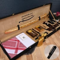 بوكس ملكي مع السيف والخنجر هداياء رجاليه مميزه لمن...