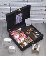 بوكس هدايا شتوي رجالي فاخر قماش ممتاز وشماغ وساعة