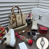 طقم نسائي متكامل بتصميم أنيق للاستخدام اليومي