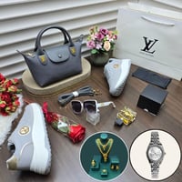 طقم نسائي متكامل لإطلالة أنيقة وجاهزة