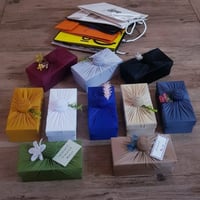 تغليف قماش حرير راقي جداً من النرجس